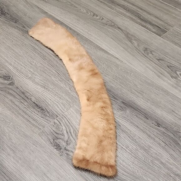 GUC Mink Fur Hat & Collar Vintage Set - Picture 9 of 13